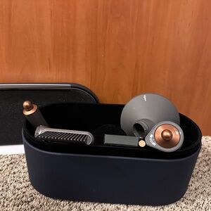 DYSON Airwrap CASE + Attachments